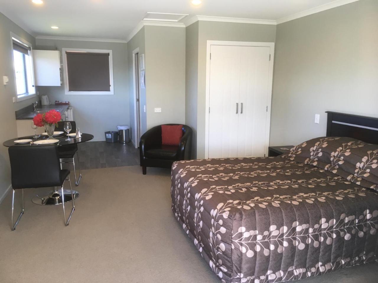 Waimate Kingswood Motel מראה חיצוני תמונה